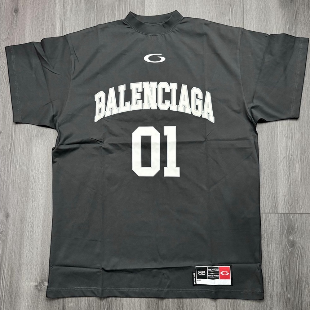 Balenciaga 01 Jersey T-Shirt Black White Logo Size Large Like New